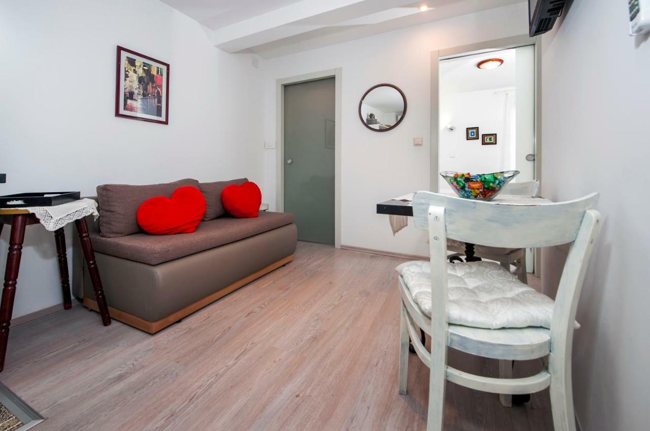 Apartman Delfin Ρόβινι Εξωτερικό φωτογραφία